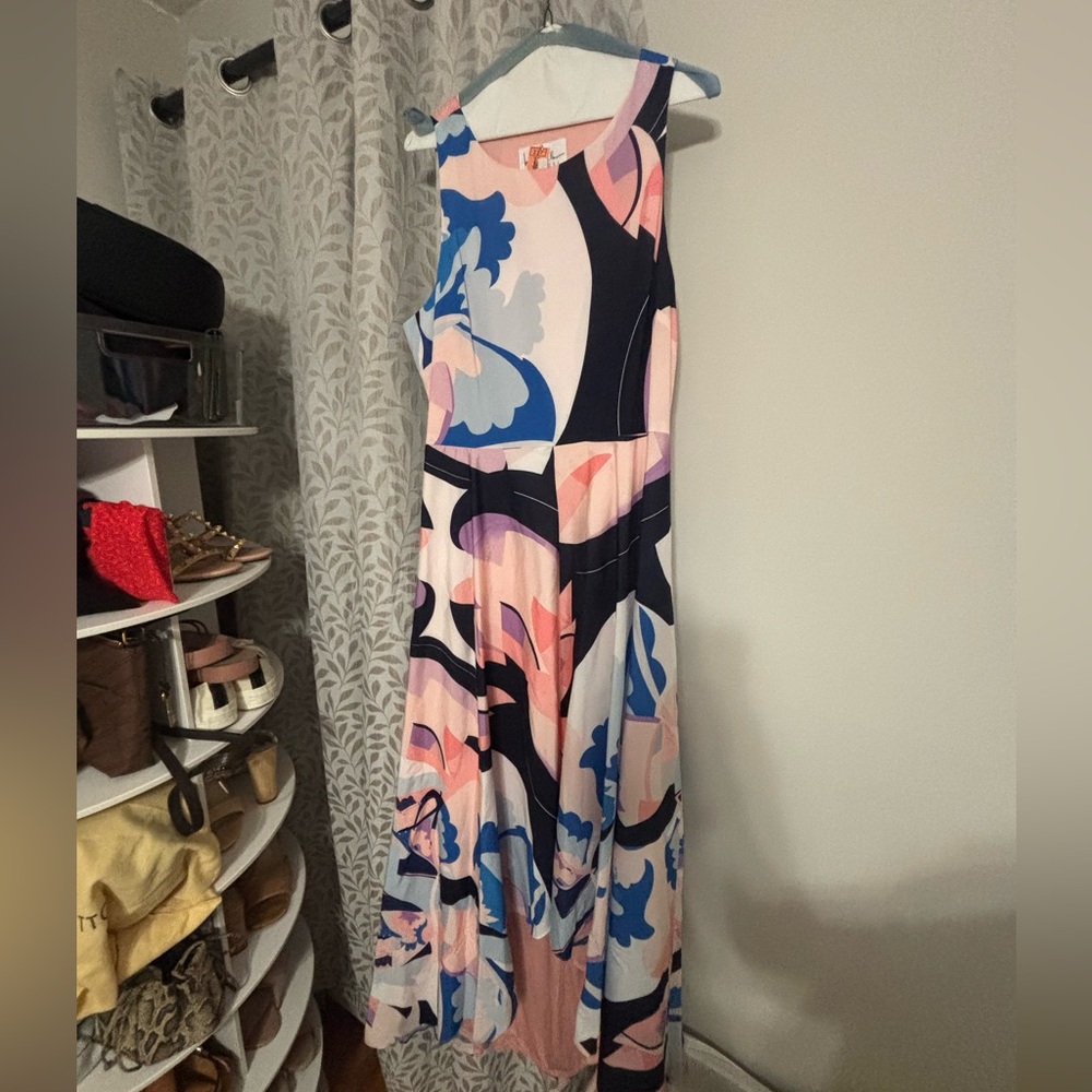 Chic Floral Maxi Dress in Pink and Blue